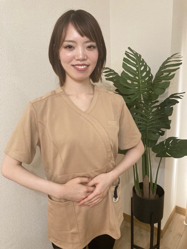 肩こり・腰の辛さ専門セラピスト KURO